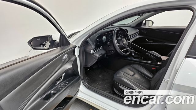 Hyundai AVANTE 2021 — photo 10