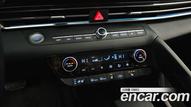 Hyundai AVANTE 2021 — photo 18