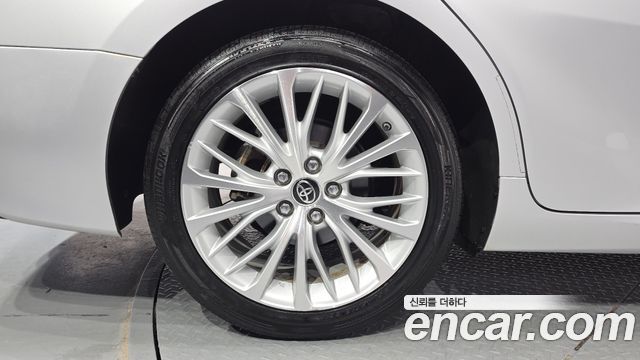 Toyota Camry 2018 — photo 5