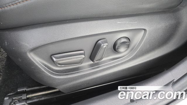 Toyota Camry 2018 — photo 19