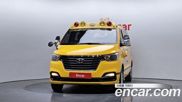 Hyundai Starex 2019 — photo 3