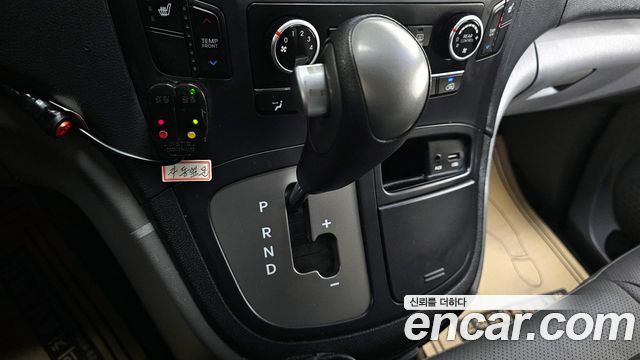 Hyundai Starex 2019 — photo 9