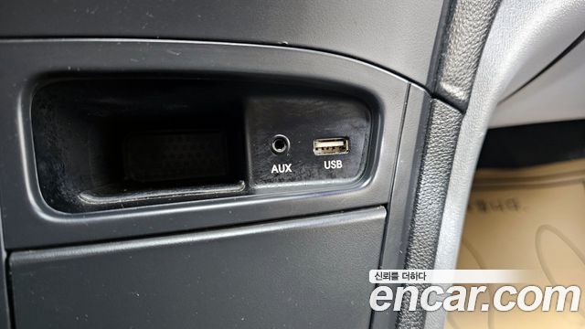 Hyundai Starex 2019 — photo 18