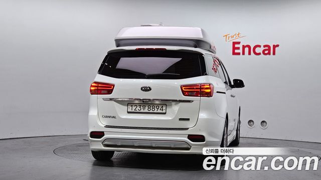 Kia Canival 2019 — photo 4