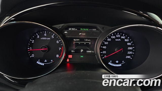 Kia Canival 2019 — photo 8