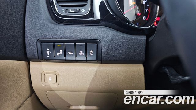 Kia Canival 2019 — photo 16