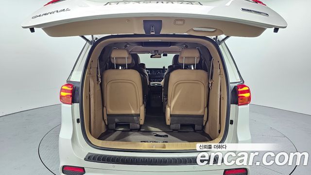 Kia Canival 2019 — photo 20