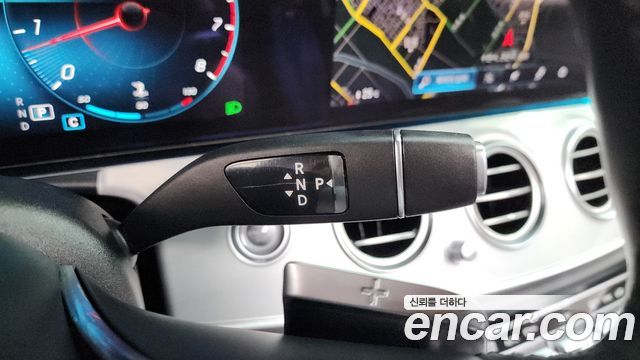 Mercedes-Benz E-Class 2021 — photo 8