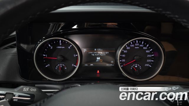 Kia Canival 2021 — photo 8