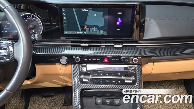Kia Canival 2021 — photo 14