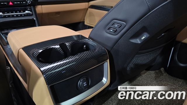 Kia Canival 2021 — photo 18