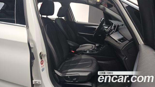 BMW 2-Series 2015 — photo 10