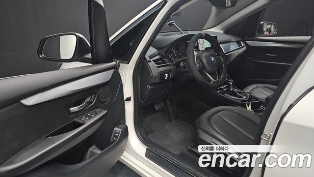 BMW 2-Series 2015 — photo 11