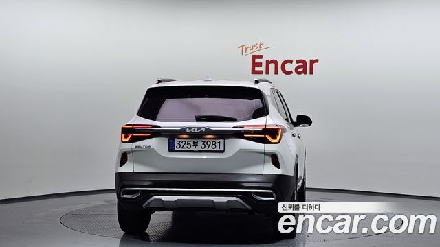 Kia Seltos 2023 — photo 4