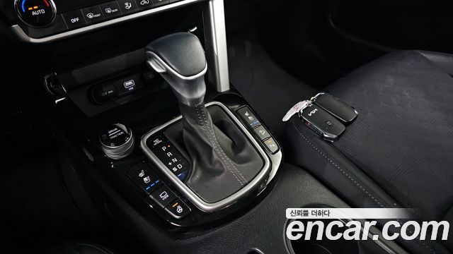 Kia Seltos 2023 — photo 9