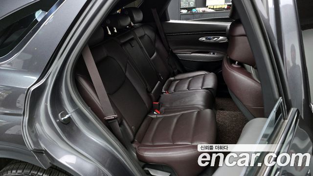 Genesis GV70 2021 — photo 12