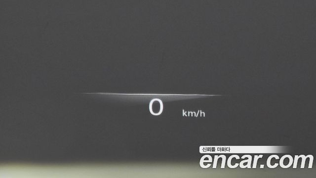 Genesis GV70 2021 — photo 17