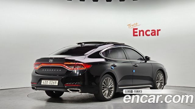 Hyundai Grandeur 2017 — photo 2