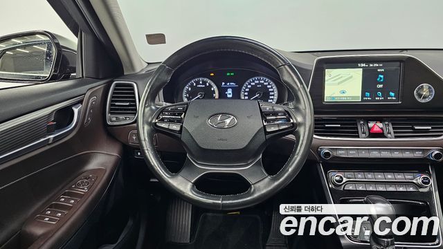 Hyundai Grandeur 2017 — photo 13