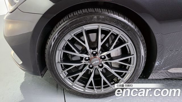 Genesis G80 2019 — photo 5