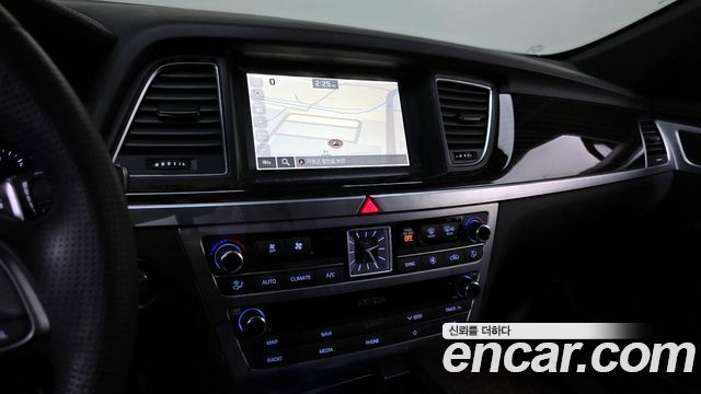 Genesis G80 2019 — photo 14