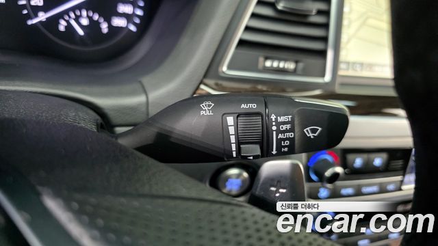 Genesis G80 2019 — photo 18