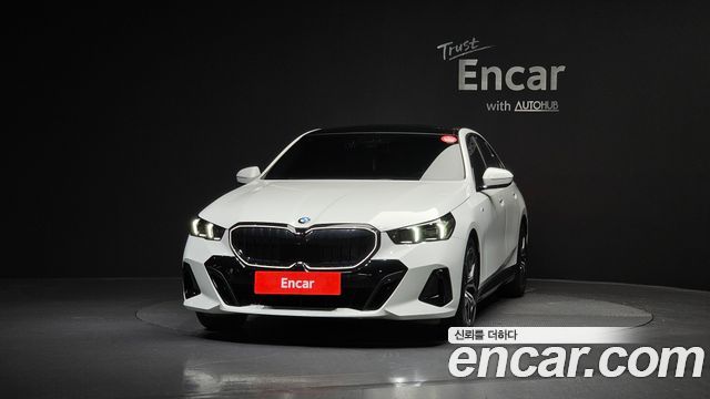 BMW 5-Series 2024 — photo 3