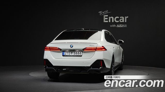 BMW 5-Series 2024 — photo 4