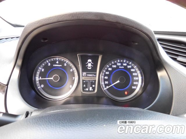 Hyundai Grandeur 2011 — photo 8