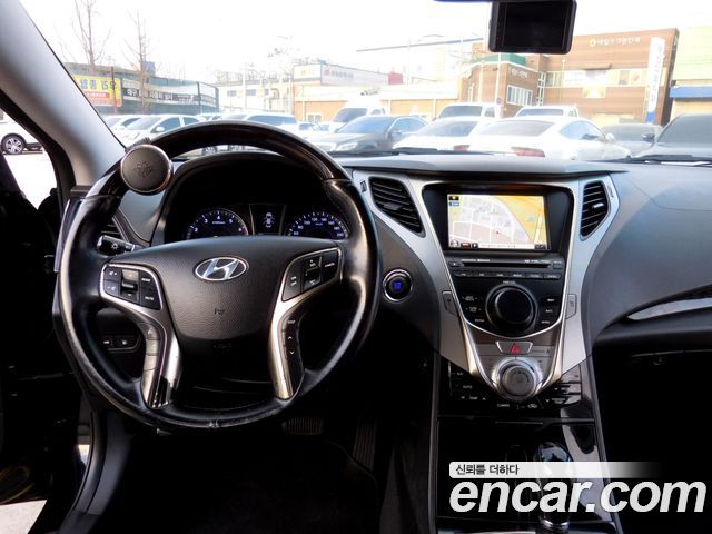 Hyundai Grandeur 2011 — photo 17