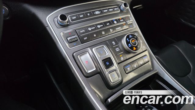 Hyundai Santafe 2022 — photo 9