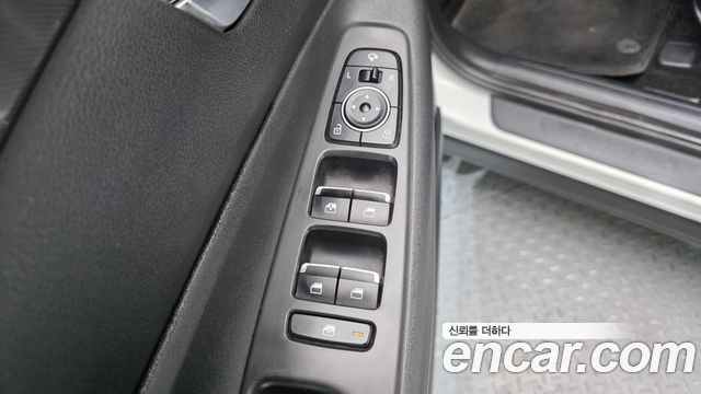 Hyundai Santafe 2022 — photo 14