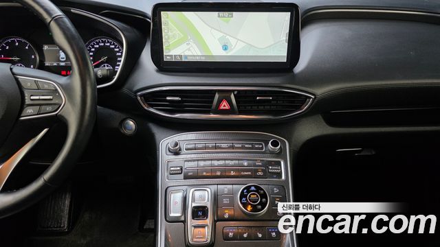 Hyundai Santafe 2022 — photo 18