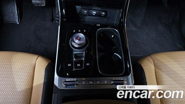 Kia Canival 2022 — photo 9
