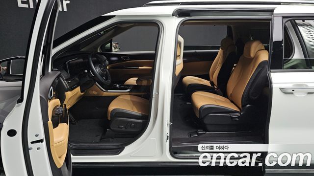 Kia Canival 2022 — photo 10