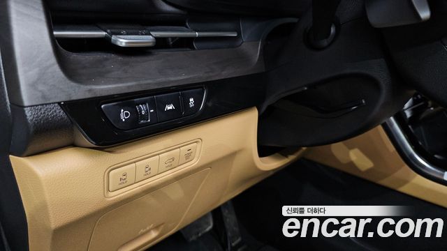 Kia Canival 2022 — photo 18