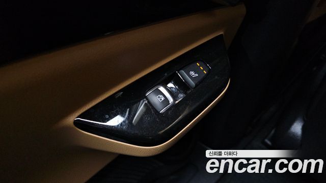 Kia Canival 2022 — photo 19