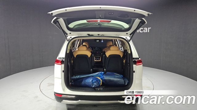 Kia Canival 2022 — photo 20