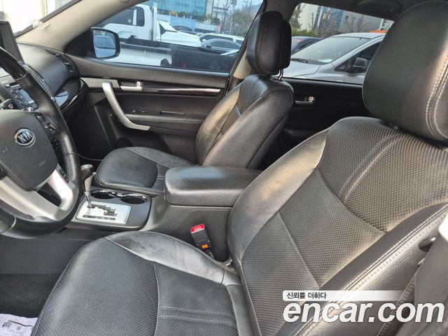 Kia Sorento 2010 — photo 9