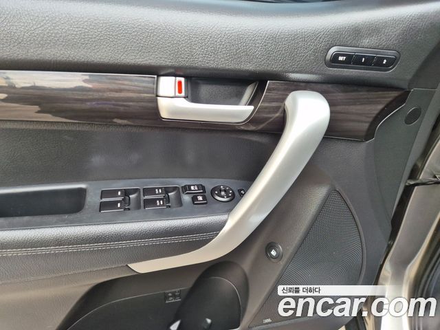 Kia Sorento 2010 — photo 14