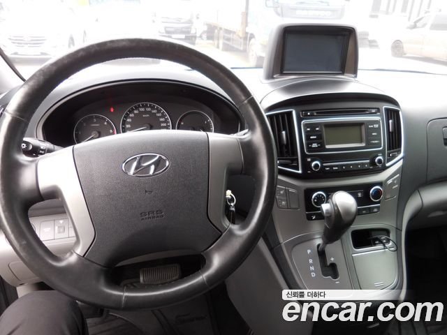 Hyundai Starex 2019 — photo 13