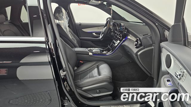 Mercedes-Benz GLC-Class 2021 — photo 11