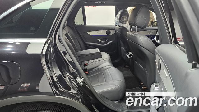 Mercedes-Benz GLC-Class 2021 — photo 12