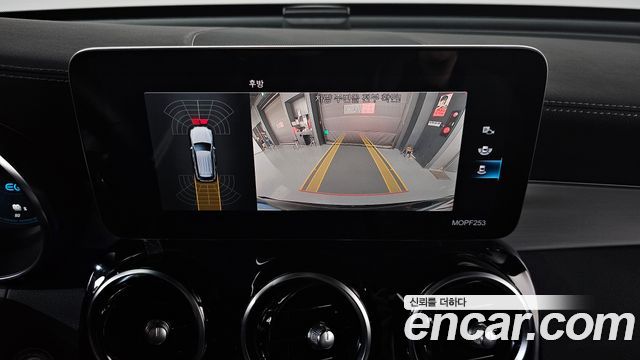 Mercedes-Benz GLC-Class 2021 — photo 15