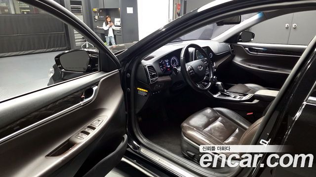 Hyundai Grandeur 2018 — photo 10