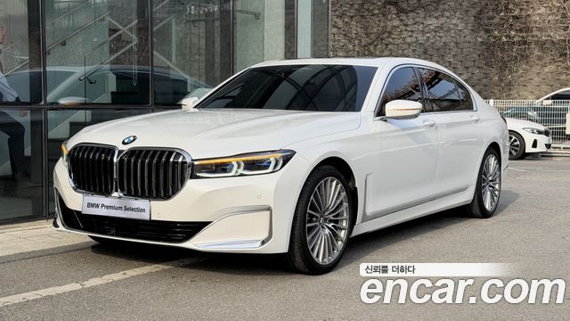 BMW 7-Series 2022 — photo 1