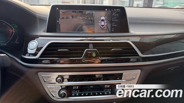 BMW 7-Series 2022 — photo 18