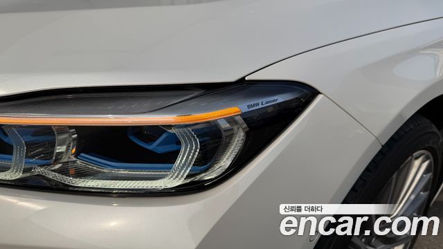 BMW 7-Series 2022 — photo 20