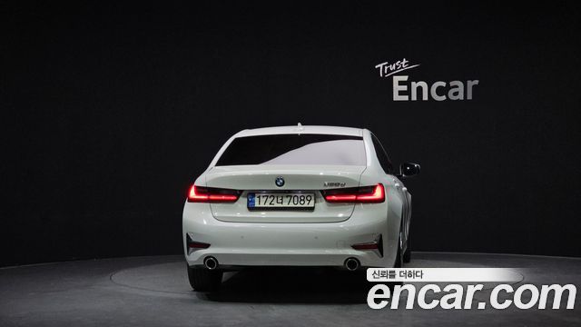 BMW 3-Series 2021 — photo 4