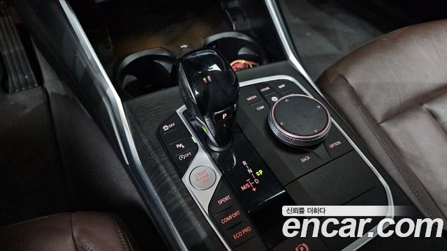 BMW 3-Series 2021 — photo 9